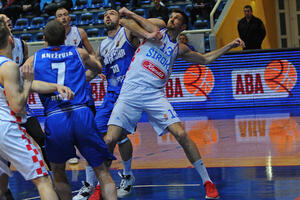 Sutjeska kroz dramu do podviga u "Pecari"