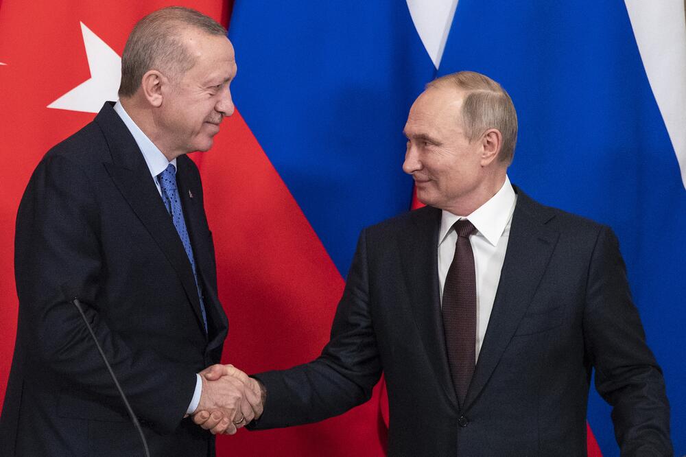 Erdogan i Putin nakon dogovora, Foto: Beta/AP/Pavel Golovkin