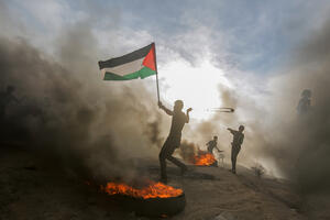 Devetoro Palestinaca poginulo u požaru na pijaci u Gazi