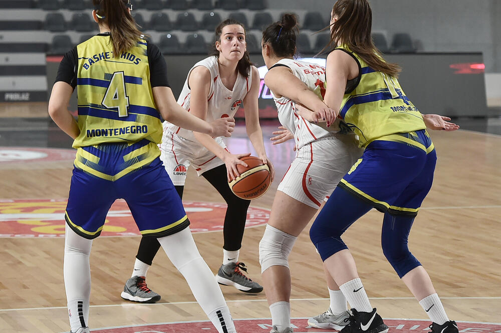 Sa utakmice Lovćen Bemax - BKM, Foto: KSCG