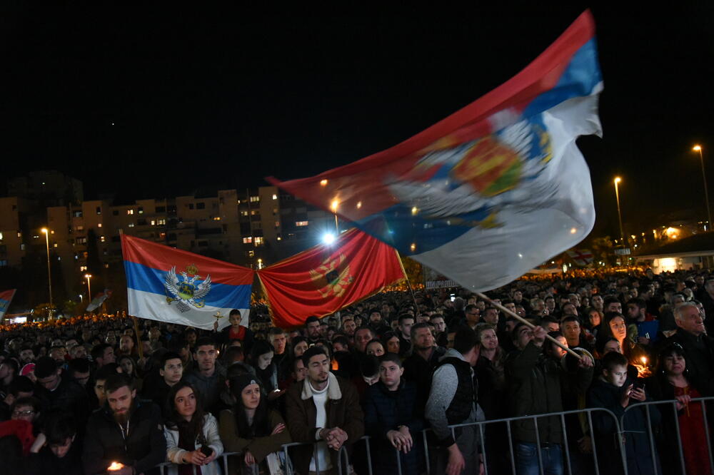 Detalj sa jedne od litija u Podgorici, Foto: Savo Prelević