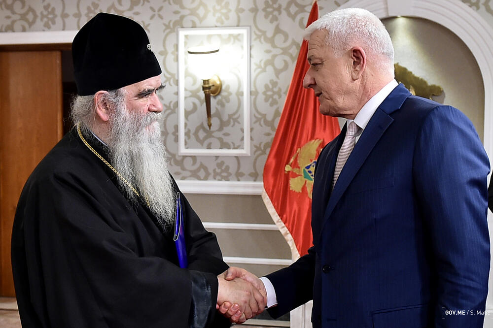 Mitropolit crnogorsko-primorski Amfilohije i predsjednik Vlade Crne Gore Duško Marković, Foto: Vlada Crne Gore