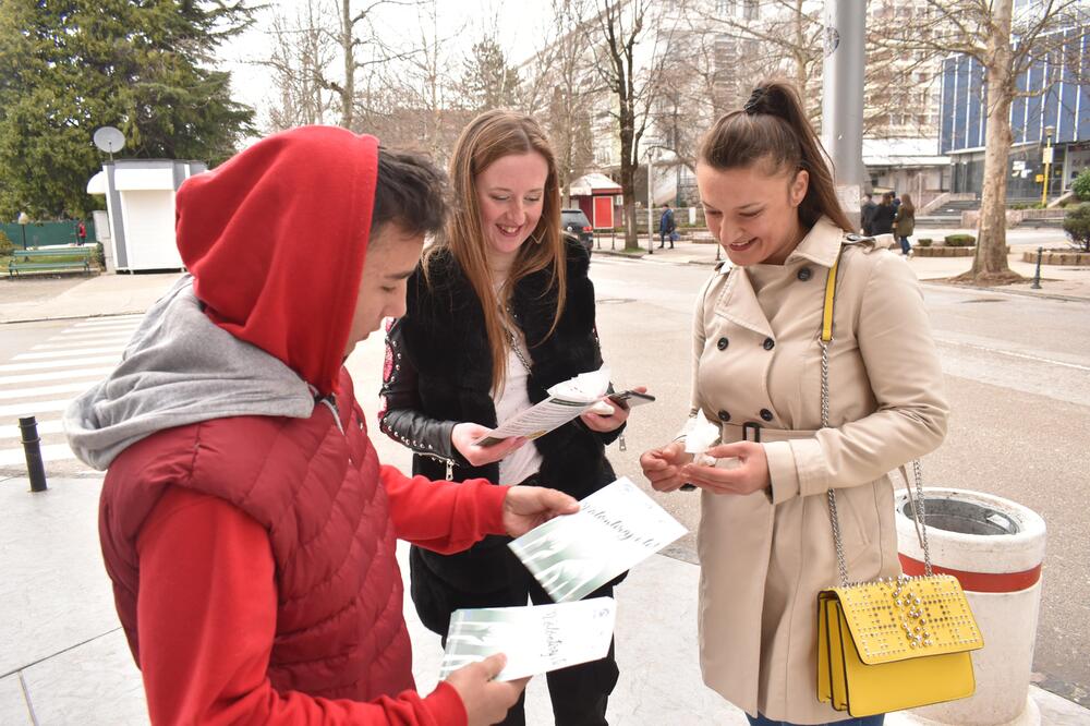 Sa akcije u Nikšiću, Foto: Alfa centar