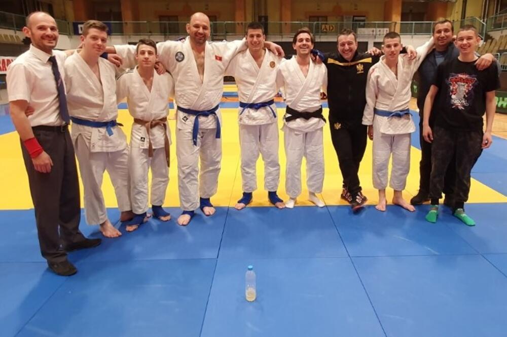 Takmičari Feniksa, Foto: Privatna arhiva