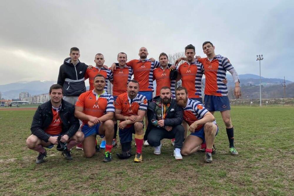 Ekipa Ragbi kluba Arsenal na turniru u Tuzli