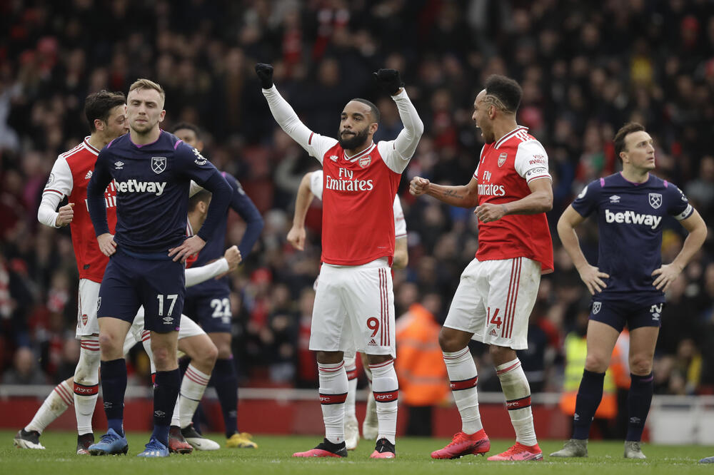 Lakazet je riješio gradski derbi protiv Vest Hema, Foto: Beta/AP