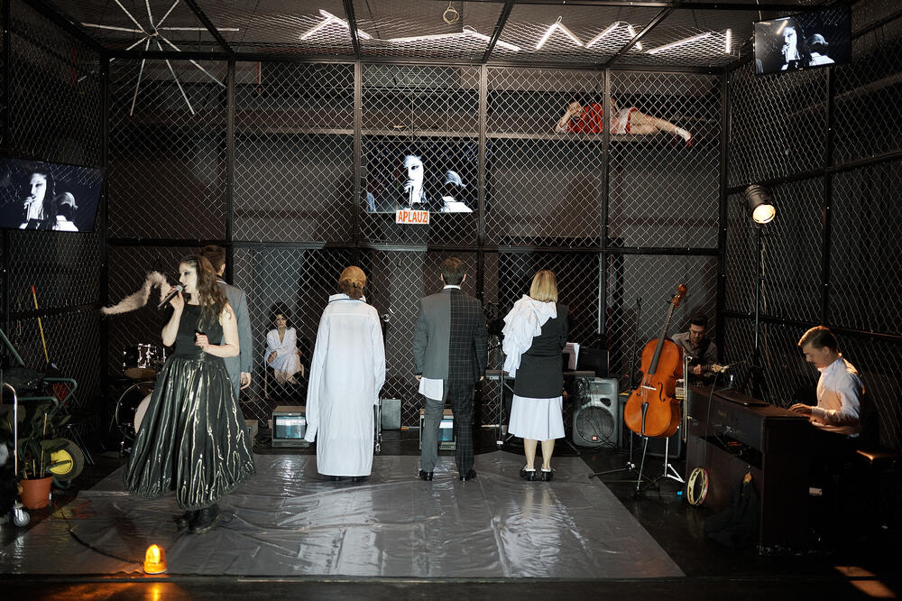 Scena iz predstave, Foto: Duško Miljanić