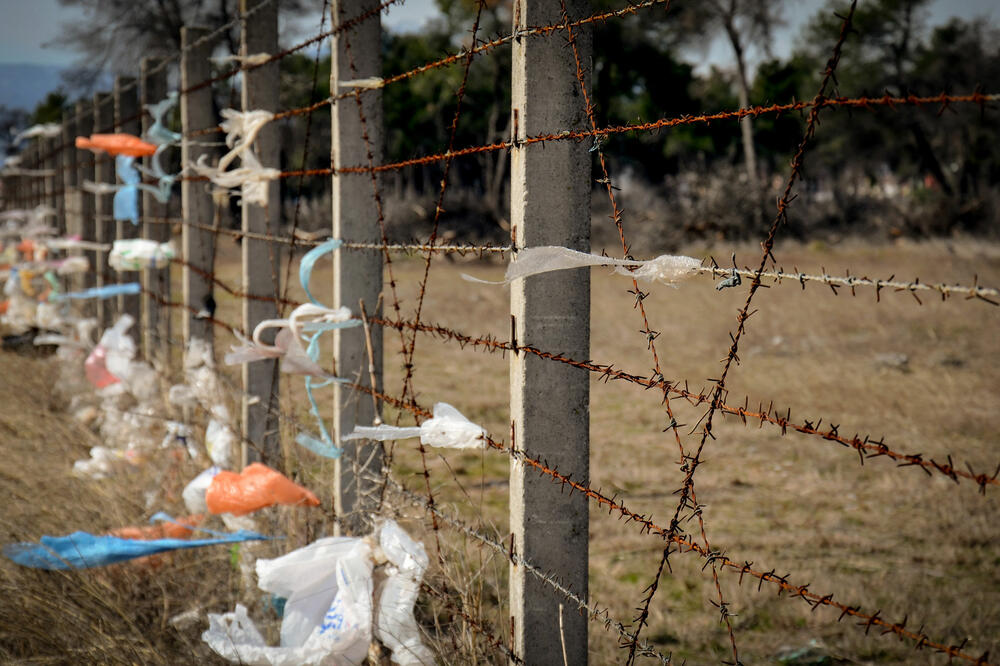 Plastične kese iz trgovina često završe u prirodi, Foto: Damira Kalač