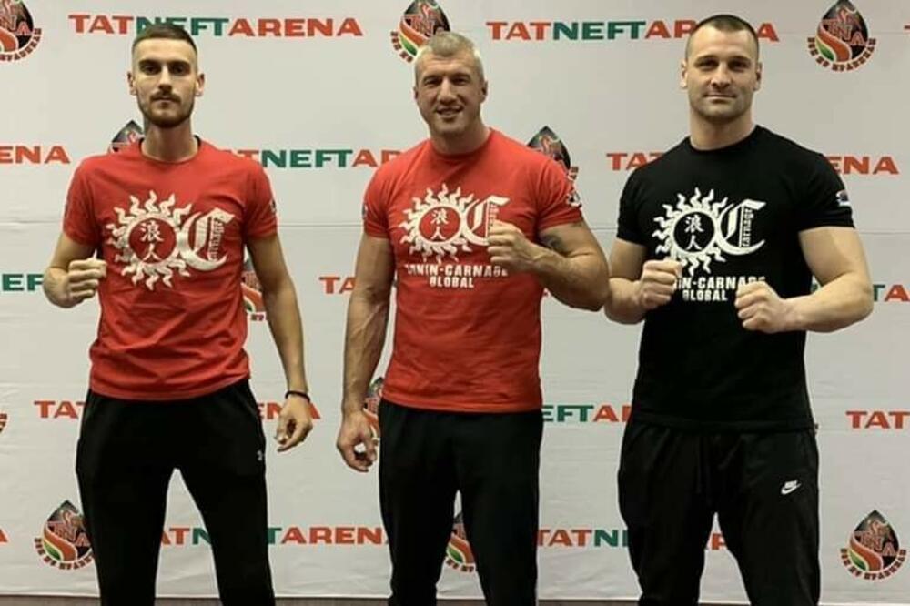 Miroslav Vujović sa ekipom u Kazanju