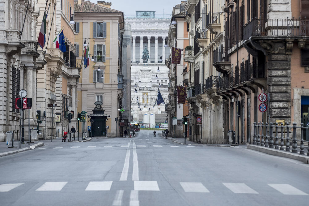 Prazne ulice u Rimu, Foto: AP