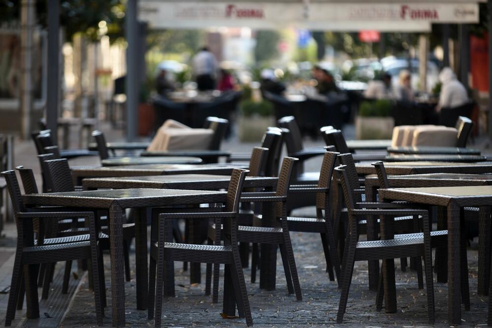 Detalj iz jednog od podgoričkih kafića, Foto: Boris Pejović, Boris Pejović