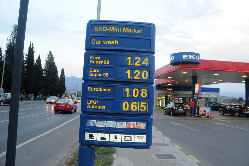 Cijene goriva iz aprila 2015., Foto: Luka Zeković
