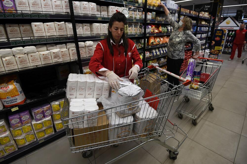 Jeftinije brašno i ulje, Foto: Savo Prelević, Savo Prelević