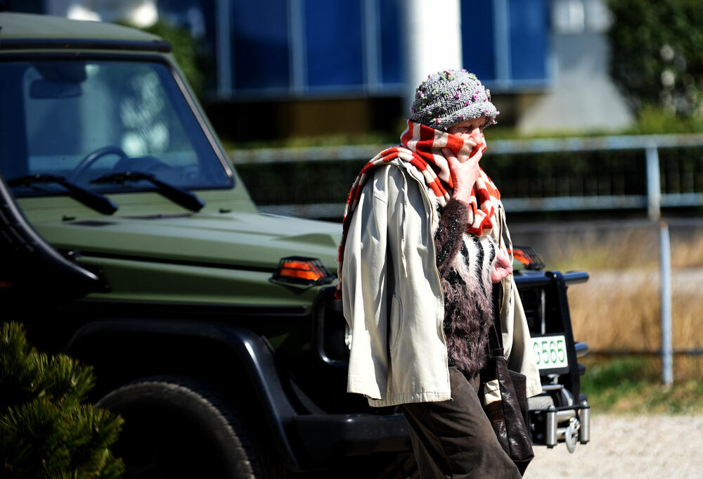 Pripadnici Vojske Crne Gore ispred karantina