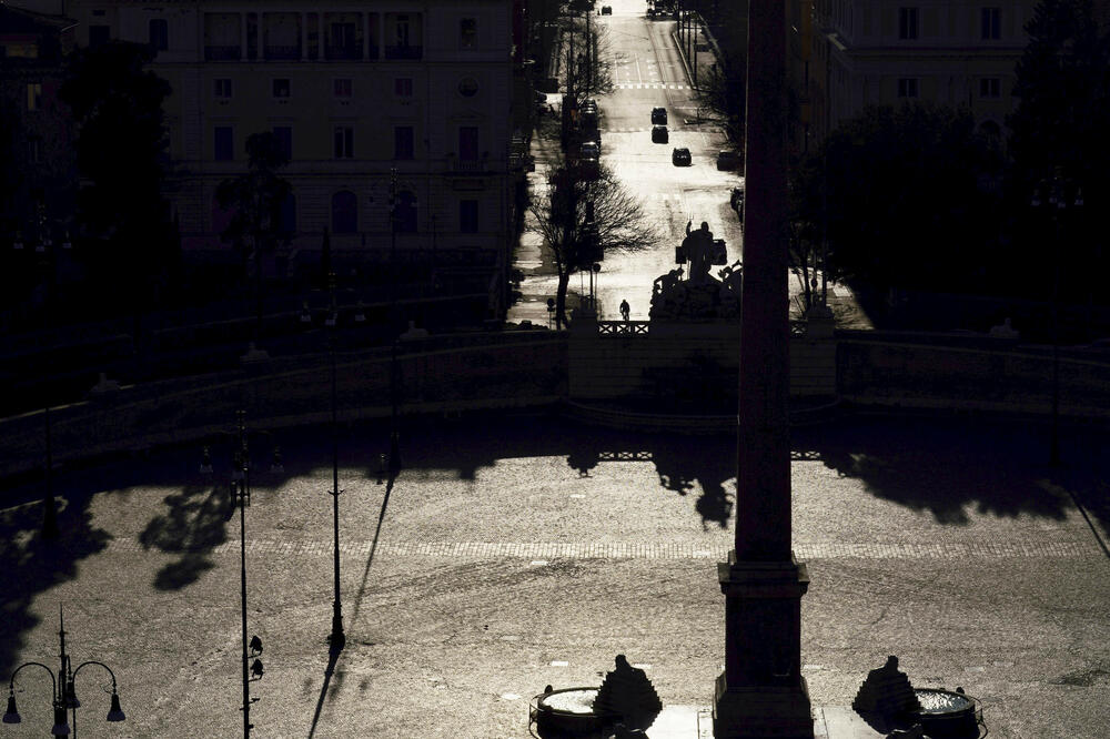 Italija bi mogla dodatno ograničiti kretanje: Rim juče, Foto: AP/Andrew Medichini