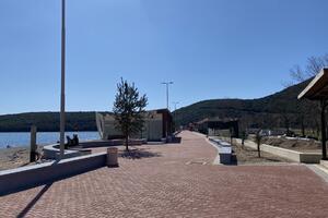 Završeno popločavanje šetališta na budvanskoj plaži Jaz