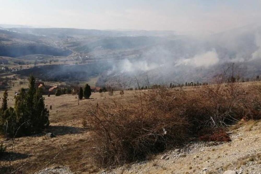 Požar u pljevaljskom selu Rudnica, Foto: Goran Malidžan
