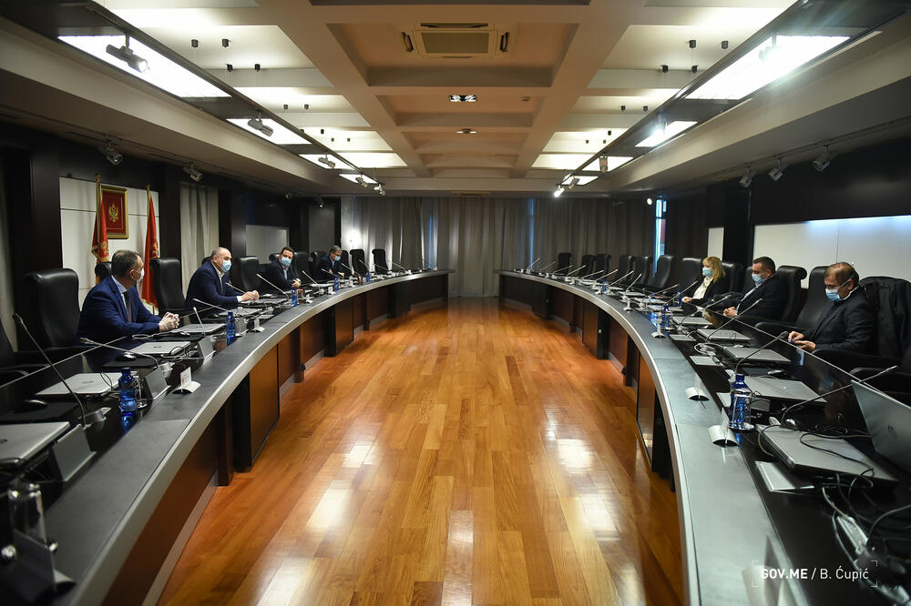 Sa sastanka, Foto: Bojana Ćupić