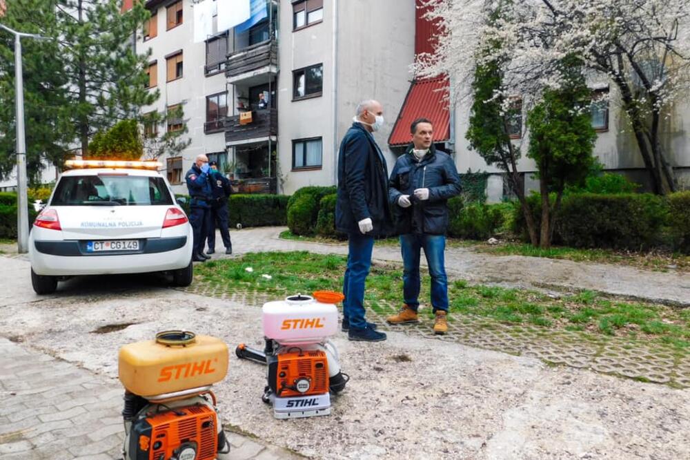 Gradonačelnik Prijestonice Aleksandar Kašćelan prati dezinfekciju naselja Gipos, Foto: Ivana Jovićević