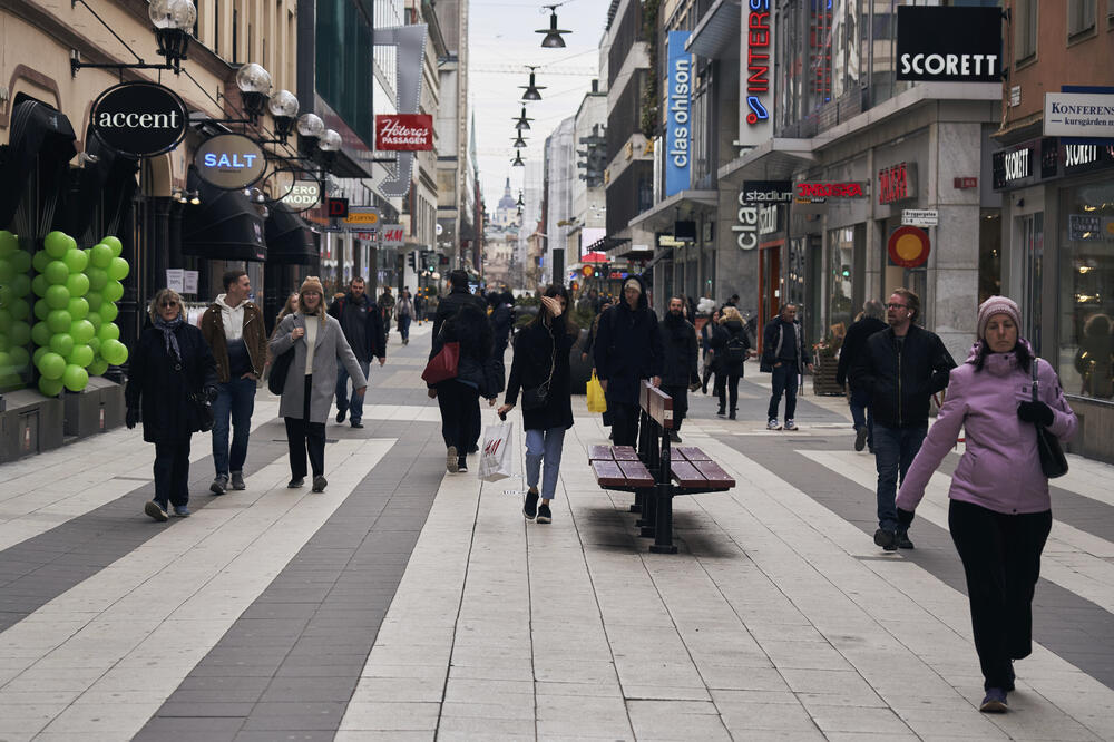 Glavna pješačka ulica u Stokholomu, Foto: Beta/AP/David Keyton
