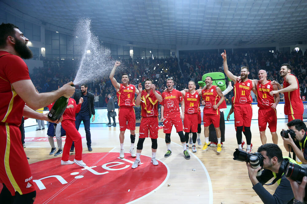 Slavlje košarkaša nakon plasmana na Eurobasket