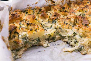 Pita od starog hljeba sa koprivom i sirom