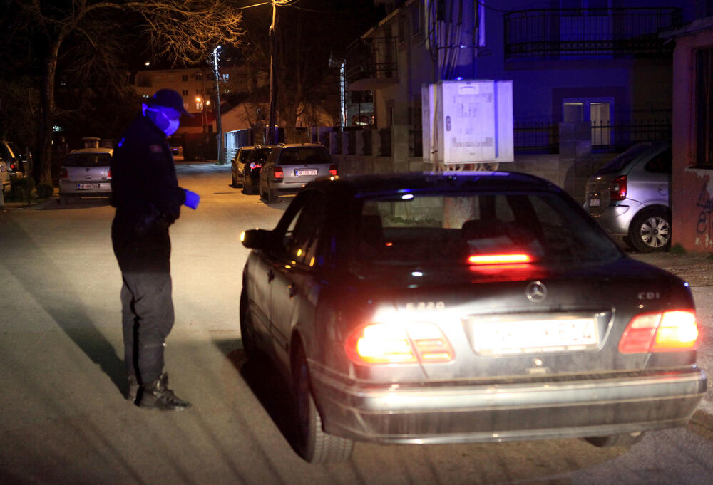 Reporteri "Vijesti" patrolirali sa sa ekipom nikšićke Interventne jedinice policije