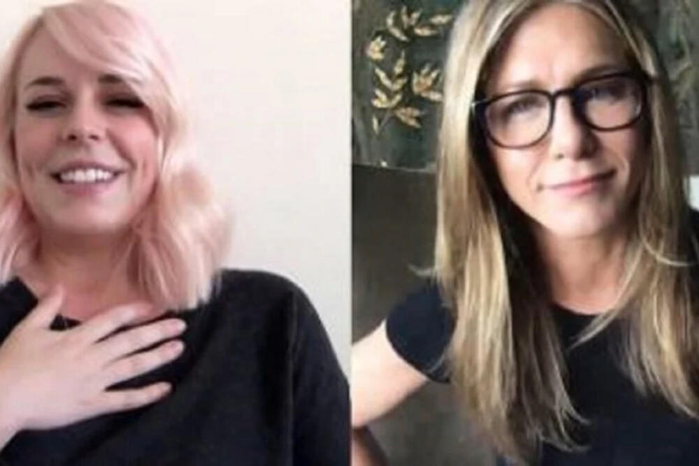 Dženifer Aniston  i medicinksa sestra, Foto: Instagram