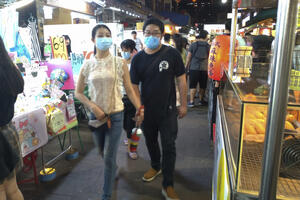 Tajvan pokušava da politički parira Kini: Doniraće 10 miliona maski