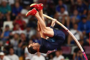 U njegovom karantinu nema improvizacije: Lavileni leti i u dvorištu