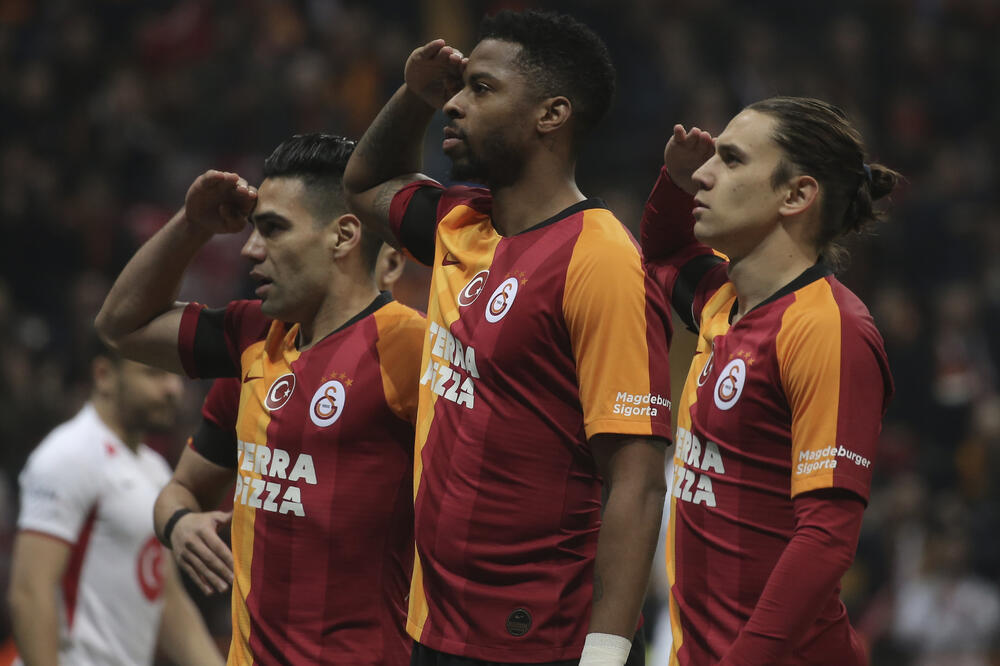 Falkao se pozdravlja i od Galatasaraja, Foto: AP