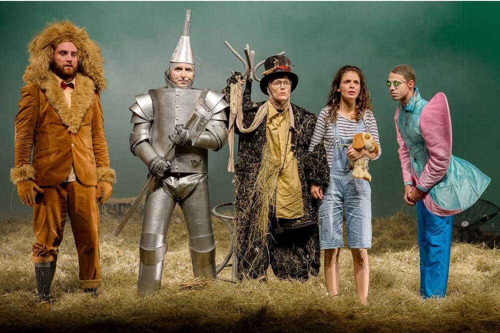 Iz predstave: “Čarobnjak iz Oza”, Foto: Gradsko pozorište