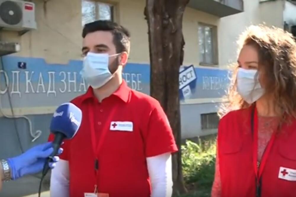 Volonteri Crvenog krsta, Danilo Bulatović i Jana Mitrović, Foto: Screenshot/TV Vijesti