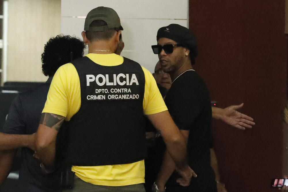 Ronaldinjo prije hapšenja, Foto: AP