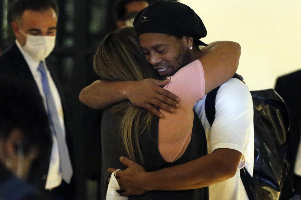 Ronaldinjo po izlasku iz zatvora, Foto: Beta/AP