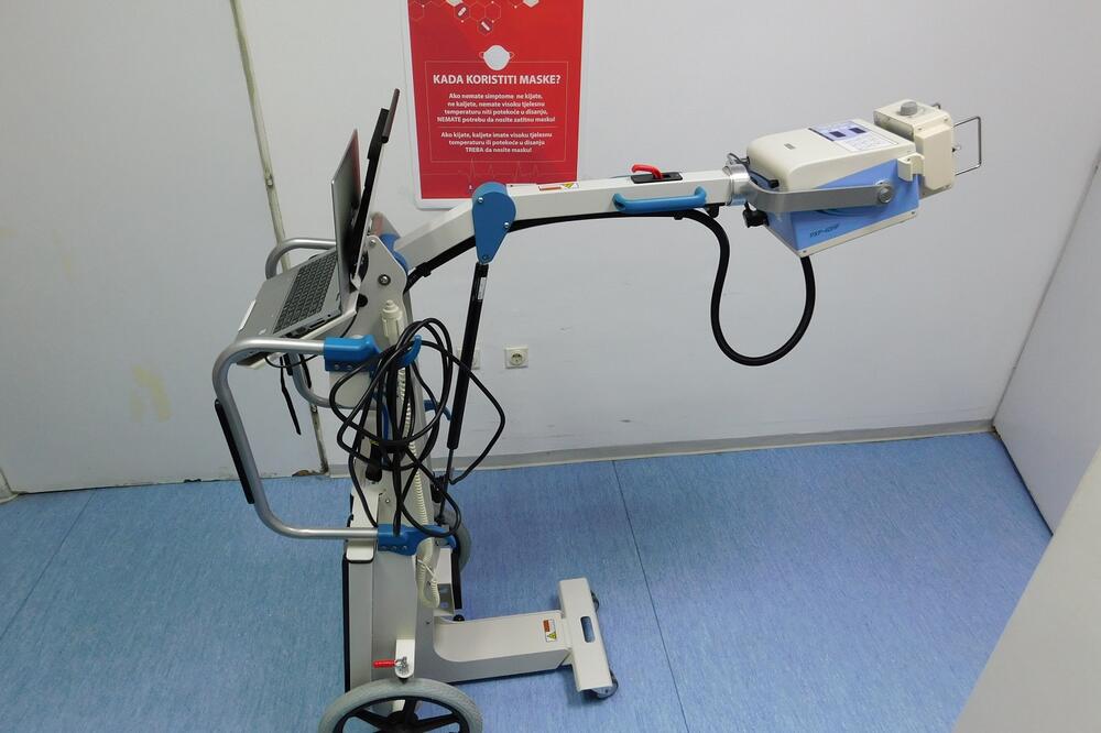 Mobilni RTG aparat, Foto: Prijestonica Cetinje