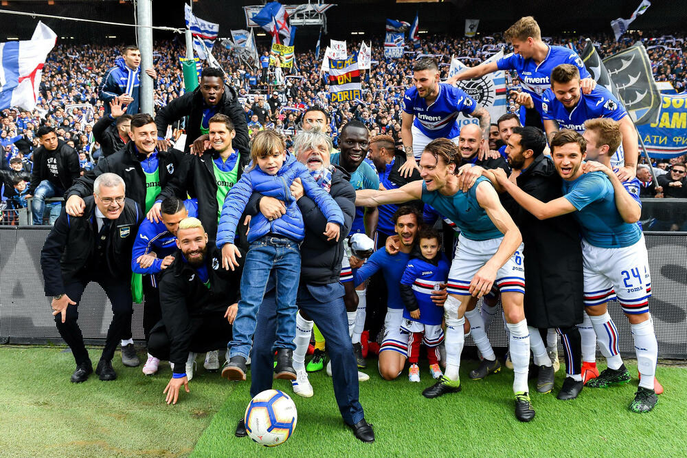 Predsjednik Sampdorije sa sinom i igračima slavi pobjedu nad Đenovom, Foto: Simone Arveda