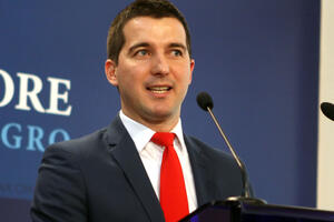 Bečića nije pomogla nijedna firma