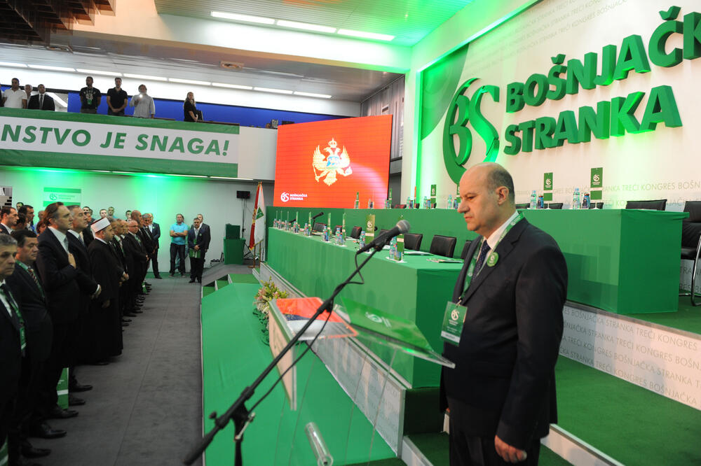 Platio najveću članarinu: Husović, Foto: Savo Prelević