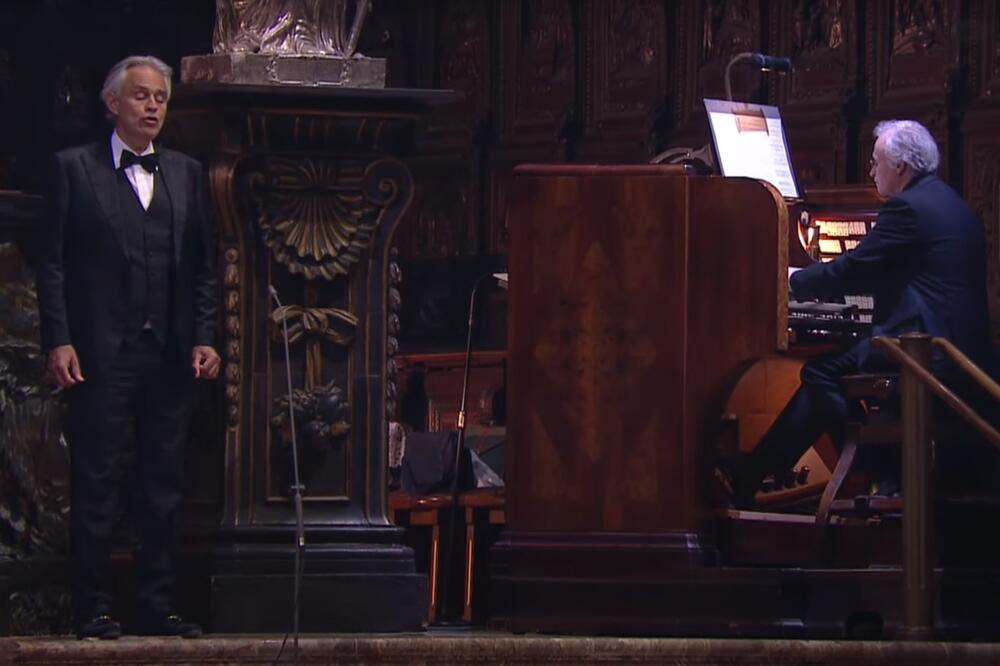 Bočelijev koncert u Milanskoj katedrali, Foto: Screenshot/Youtube
