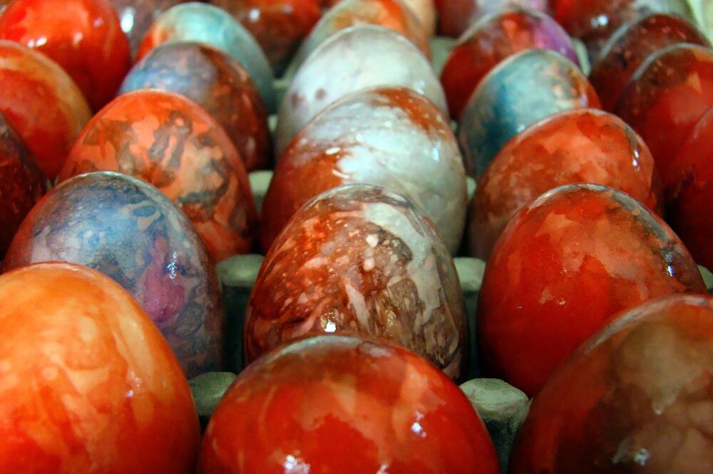 Farbanje jaja za Uskrs (ilustracija), Foto: Damira Kalač
