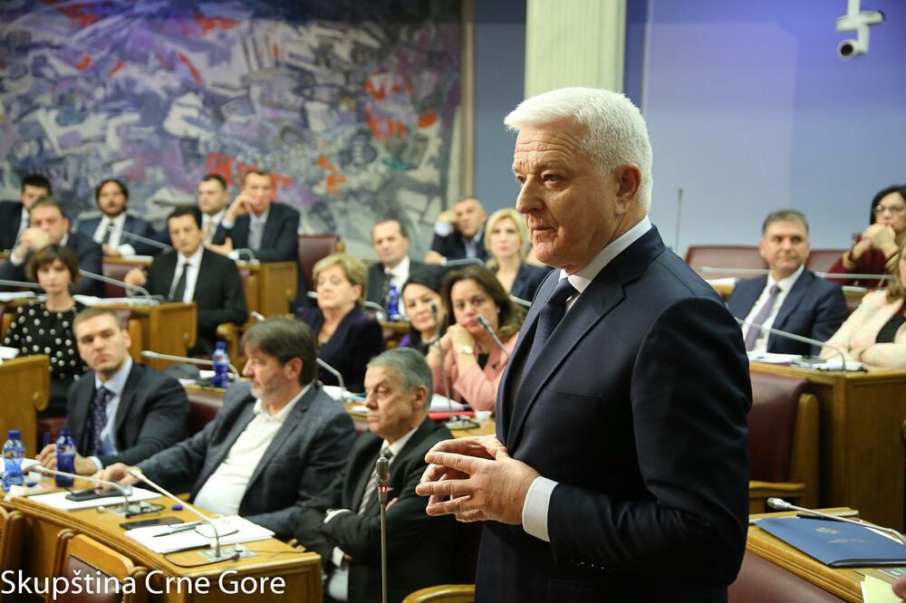 Ko koga kontroliše: Premijer među poslanicima, Foto: Igor Šljivancanin
