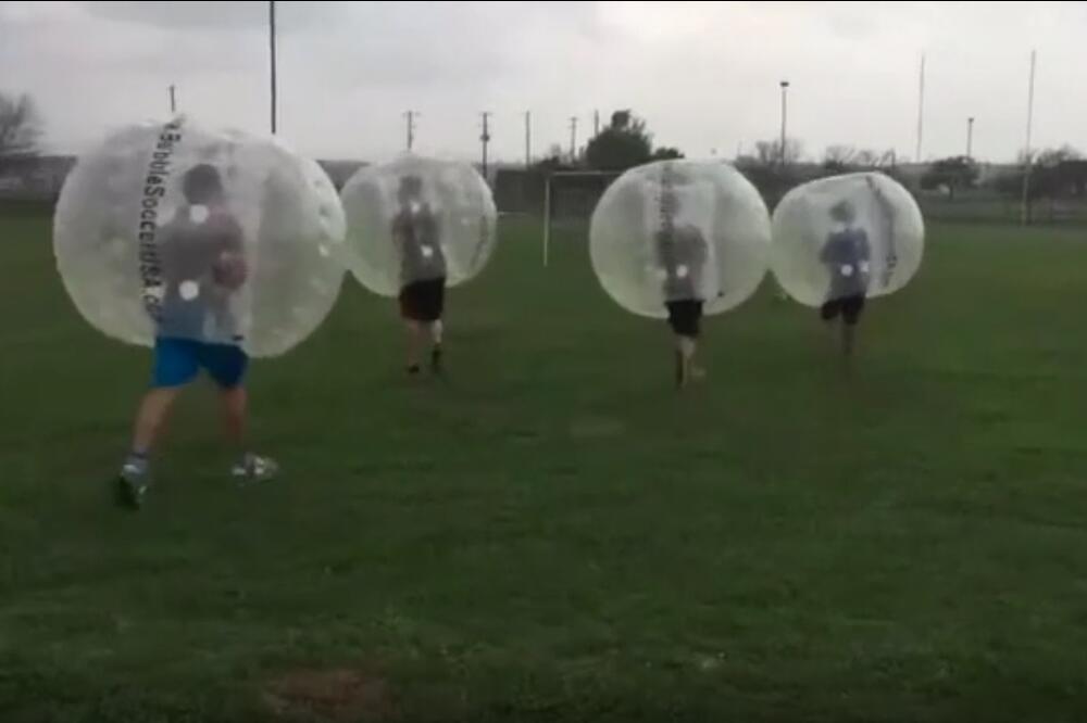 Ovim "fudbalerima" virus sigurno ne može ništa, Foto: Screenshot