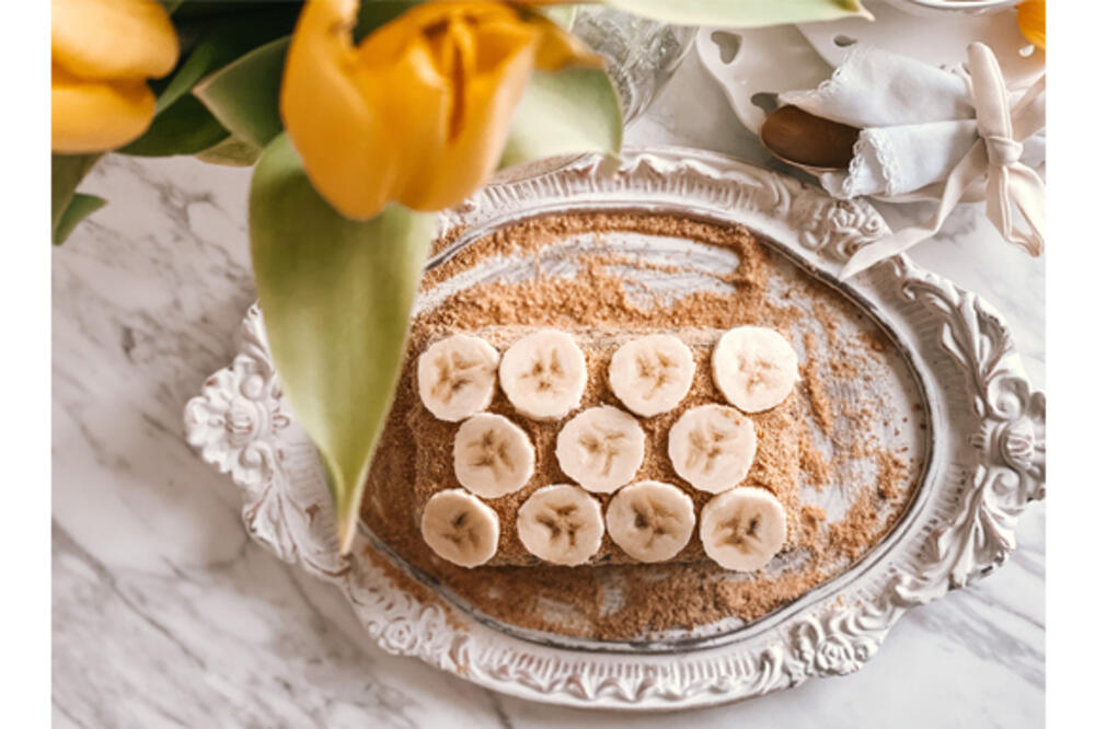 Posna medena torta sa bananom i orasima, Foto: Olga Mitrović