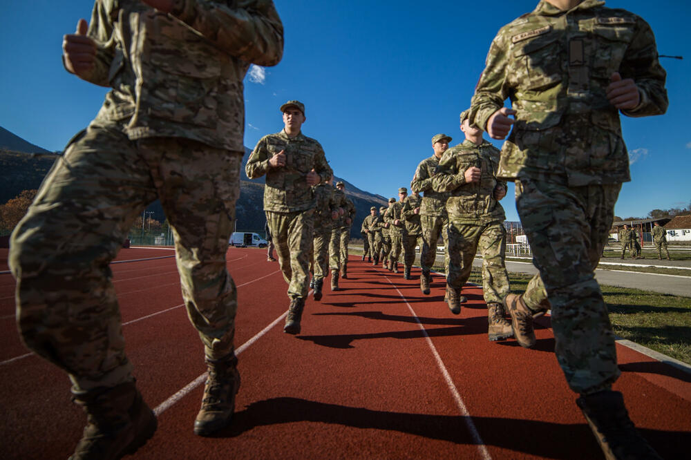 Dobrovoljci VCG, Foto: Ministarstvo odbrane