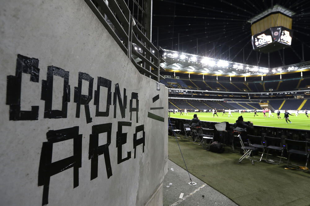 Više od mjesec bez vrhunskog fudbala, Foto: Michael Probst