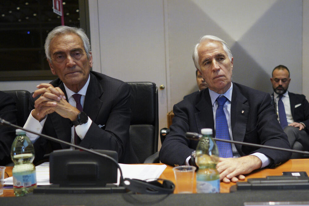 Predsjednik FS Italije Gravina i predsjednik OK Italije Malago, Foto: AP