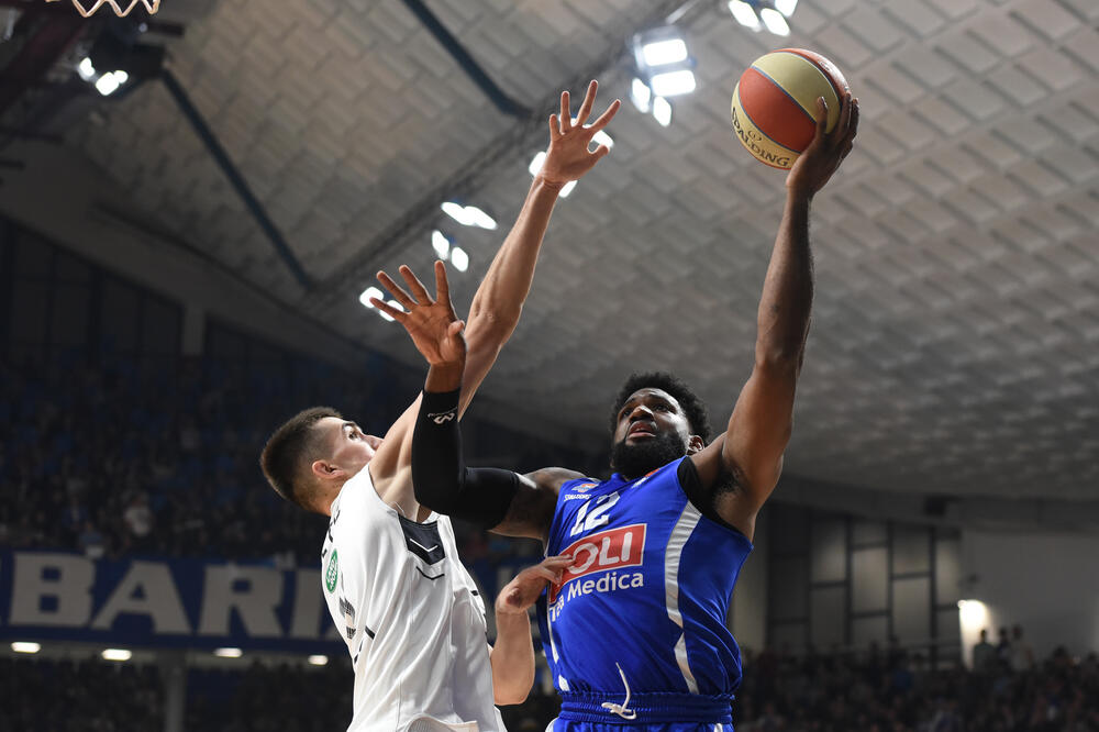 Hasan Martin na meču sa Partizanom