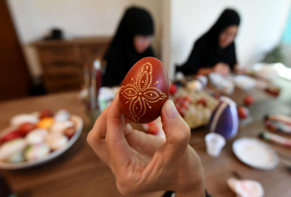 Monahinje manastira vrijedno rade, Foto: Boris Pejović