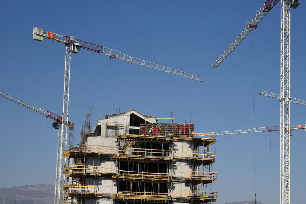 Novogradnja u Podgorici od 1.097 do 1.375 eura po kvadratu stana, u zavisnosti od zone (ilustracija), Foto: Boris Pejović
